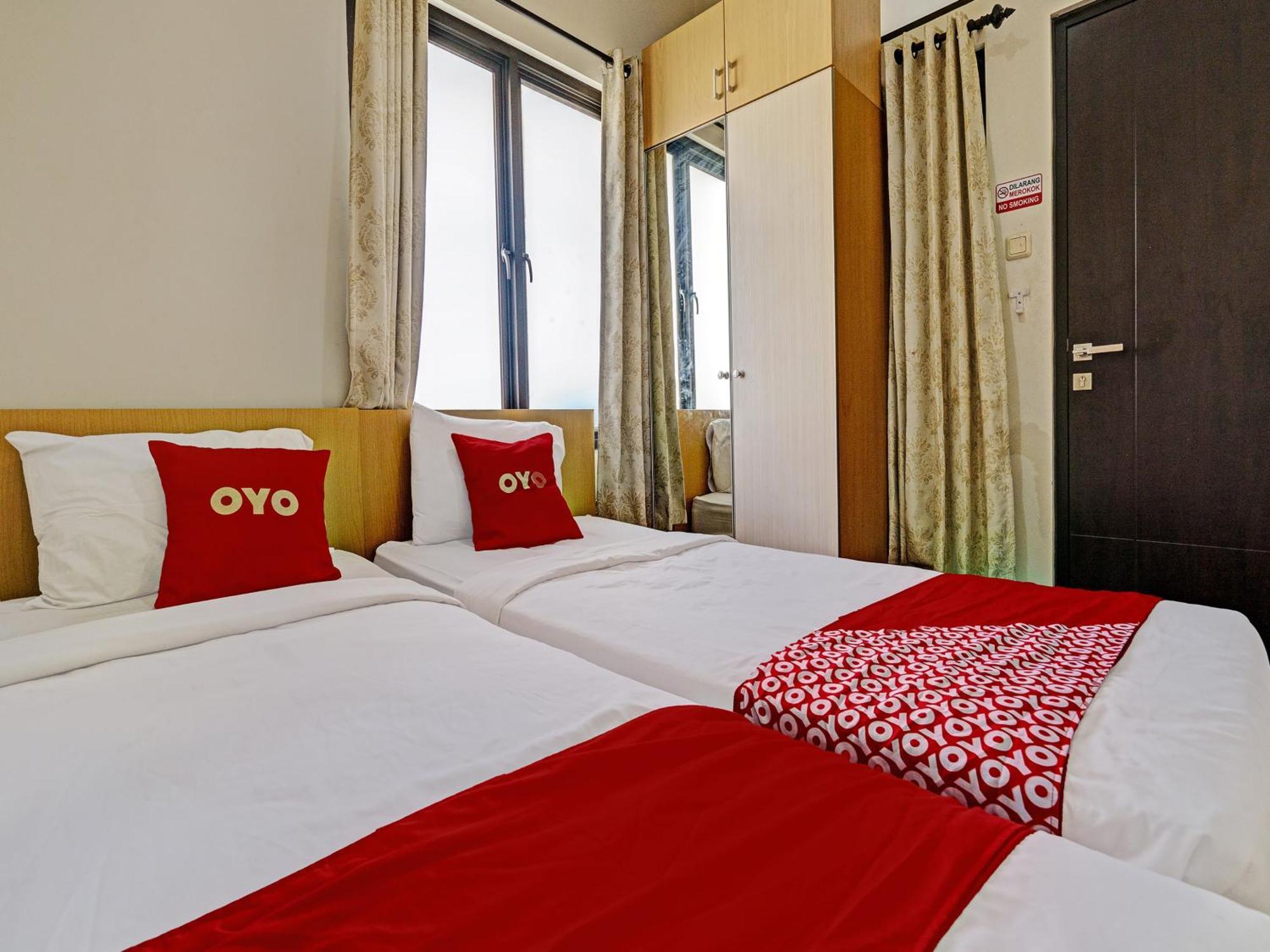 Oyo 92772 Losmen Diah Syariah Langsa Bagian luar foto